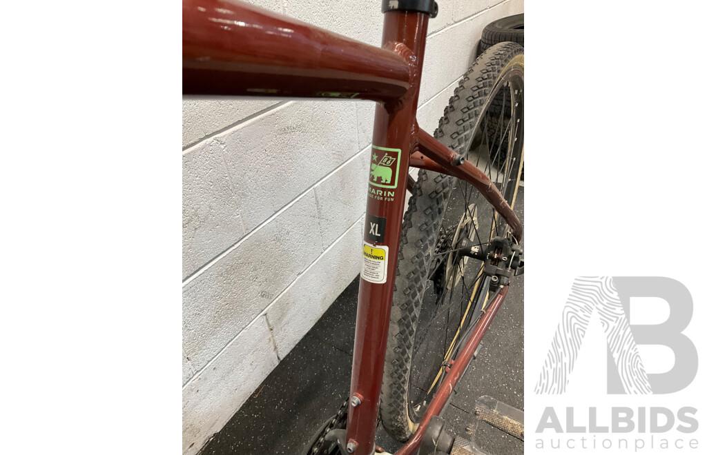 MARIN Kentfiels Hybrid Bike Size XL