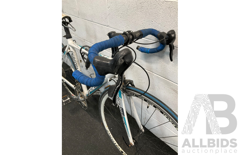 PERFORMER STORM Road Bike