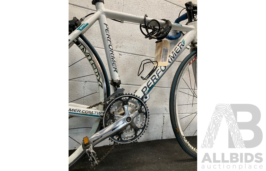 PERFORMER STORM Road Bike
