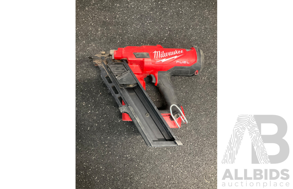 MILWAUKEE 18V Li-ion Cordless Fuel Framing Nailer - Skin Only (M18FFN) 