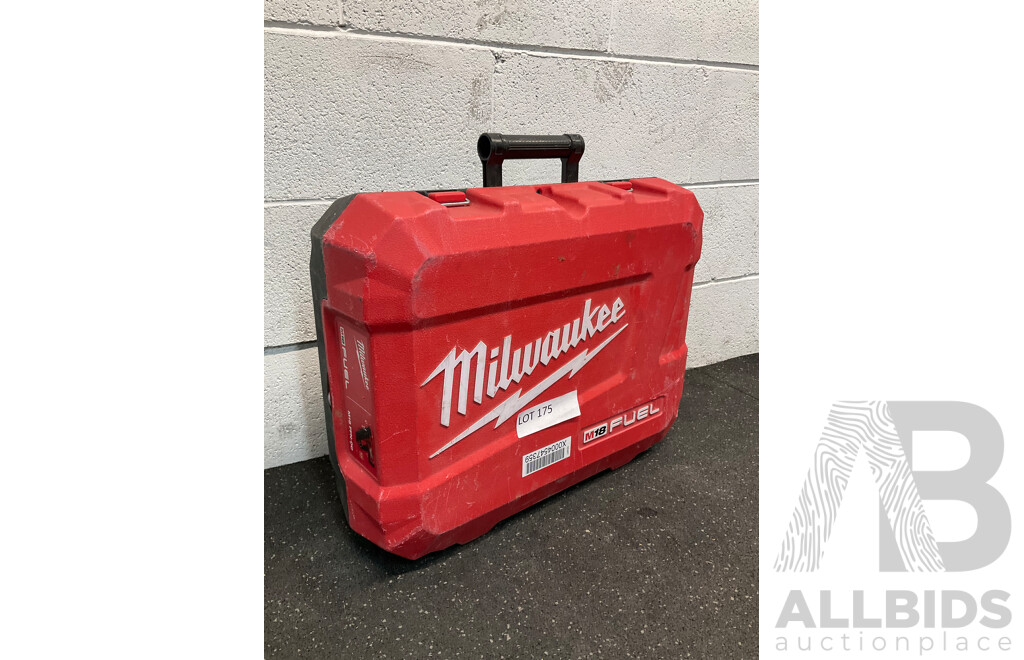 MILWAUKEE 18V Li-ion Cordless Fuel Framing Nailer - Skin Only (M18FFN) 