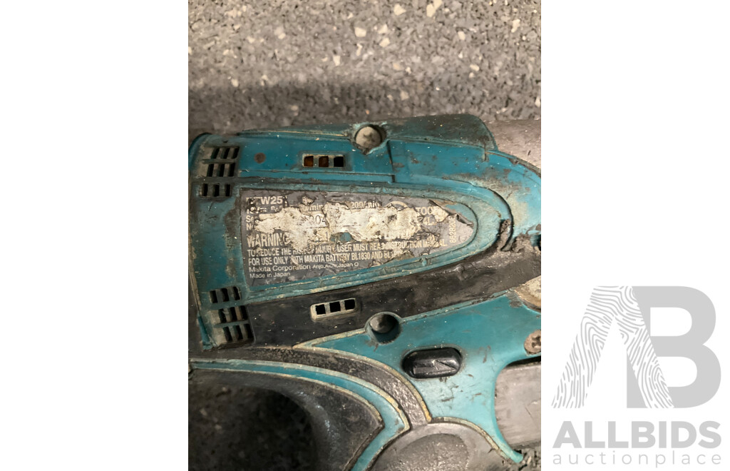 MILWAUKEE PACKOUT Storage System Tool Boxes and MAKITA Impact Wrench (Skin Only)