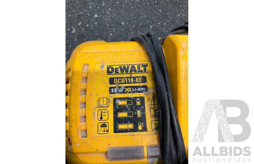 DeWALT Impact Driver (DC886XE), DeWALT Battery Charger (DCB118XE) and BOSCH Angle Grinder with Battery - Lot of 3