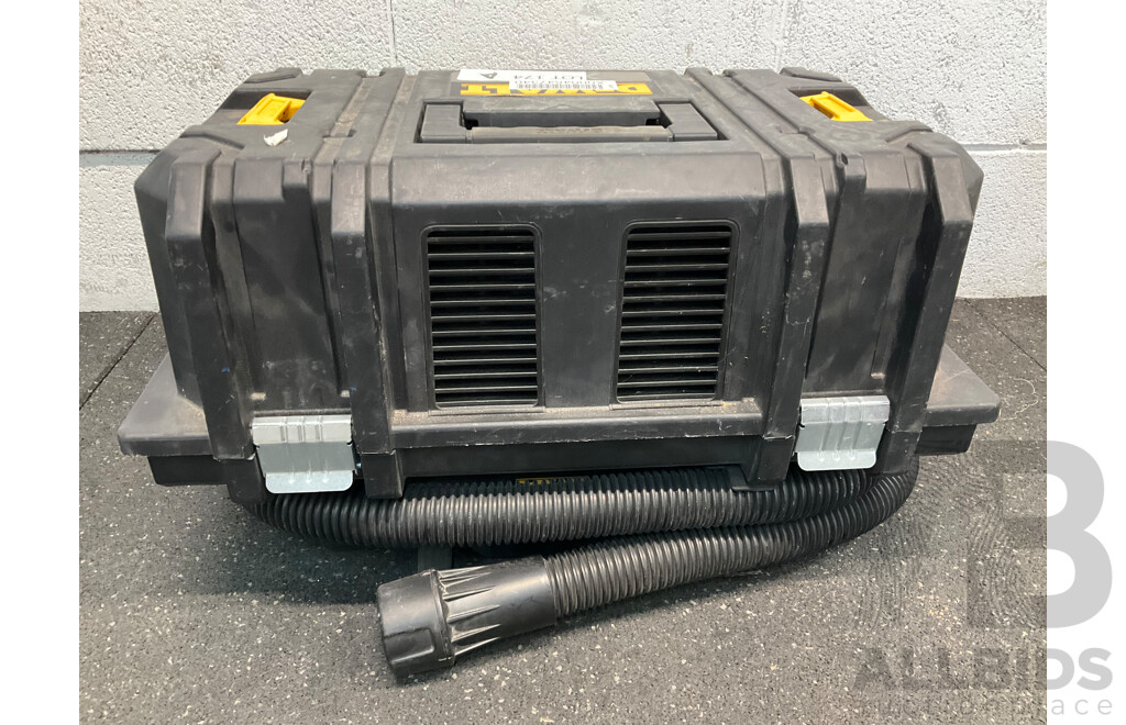 DeWALT FlexVolt Dust Extractor (DCV586M) with 18V 6Ah Battery 