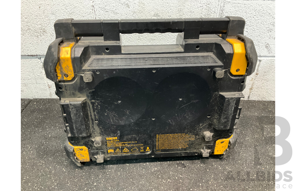 DeWALT TSTAK Jobsite Radio & Charger (DWST1-81080-XE) with 18V 9Ah Battery 