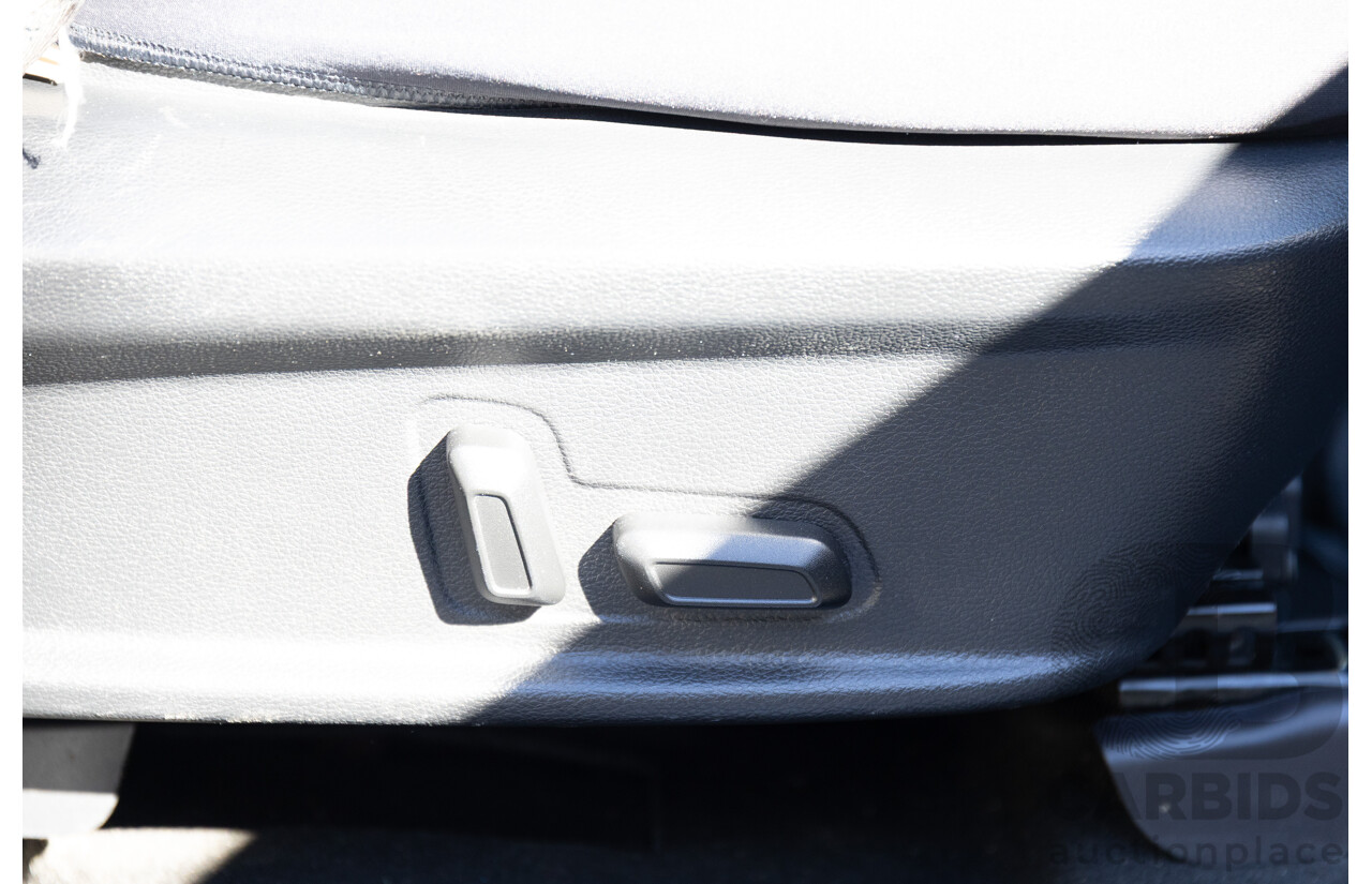 04/2018 LDV T60 Luxe (4x4) SK8C Double Cab Utility Lava Grey Metallic Turbo Diesel 2.8L
