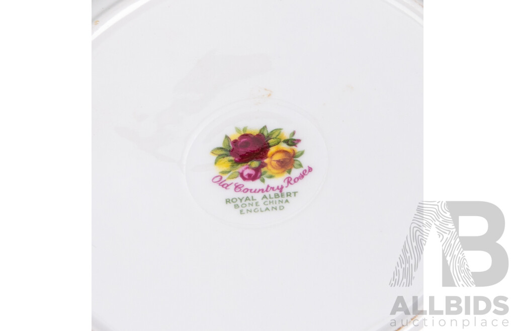 Vintage 40 Piece Royal Albert Old Country Roses Dinner Service