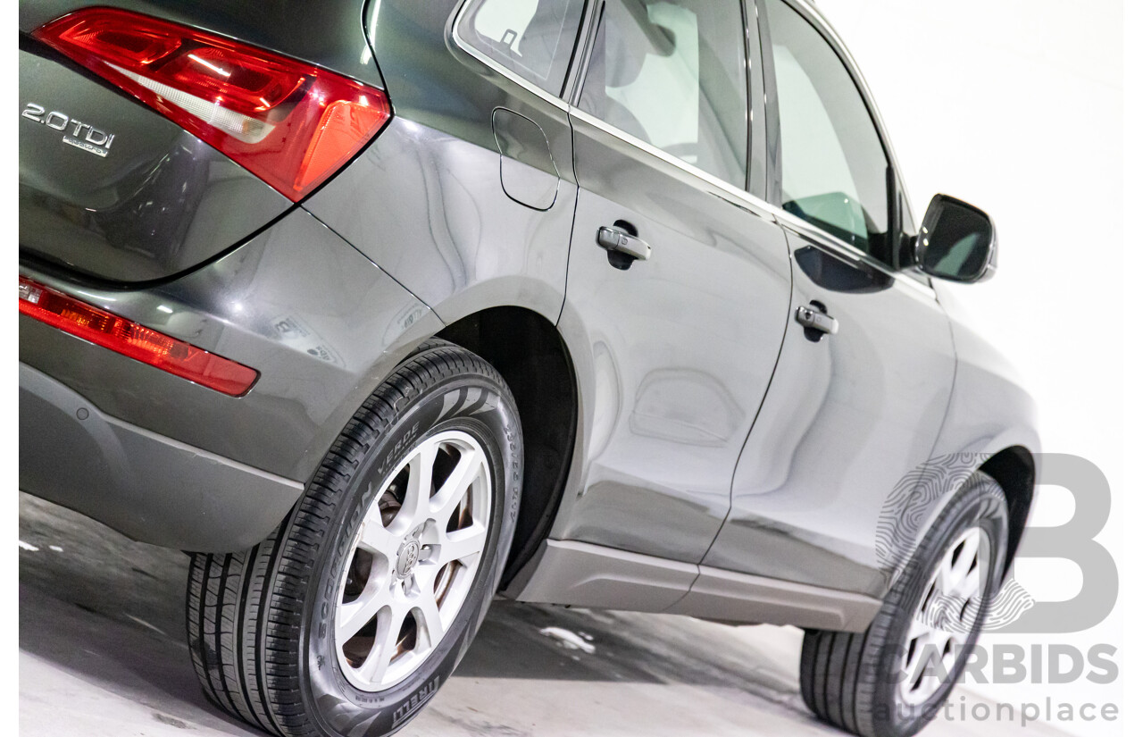 8/2010 Audi Q5 2.0 TDI Quattro 8R MY10 4d Wagon Lava Grey Metallic Turbo Diesel 2.0L