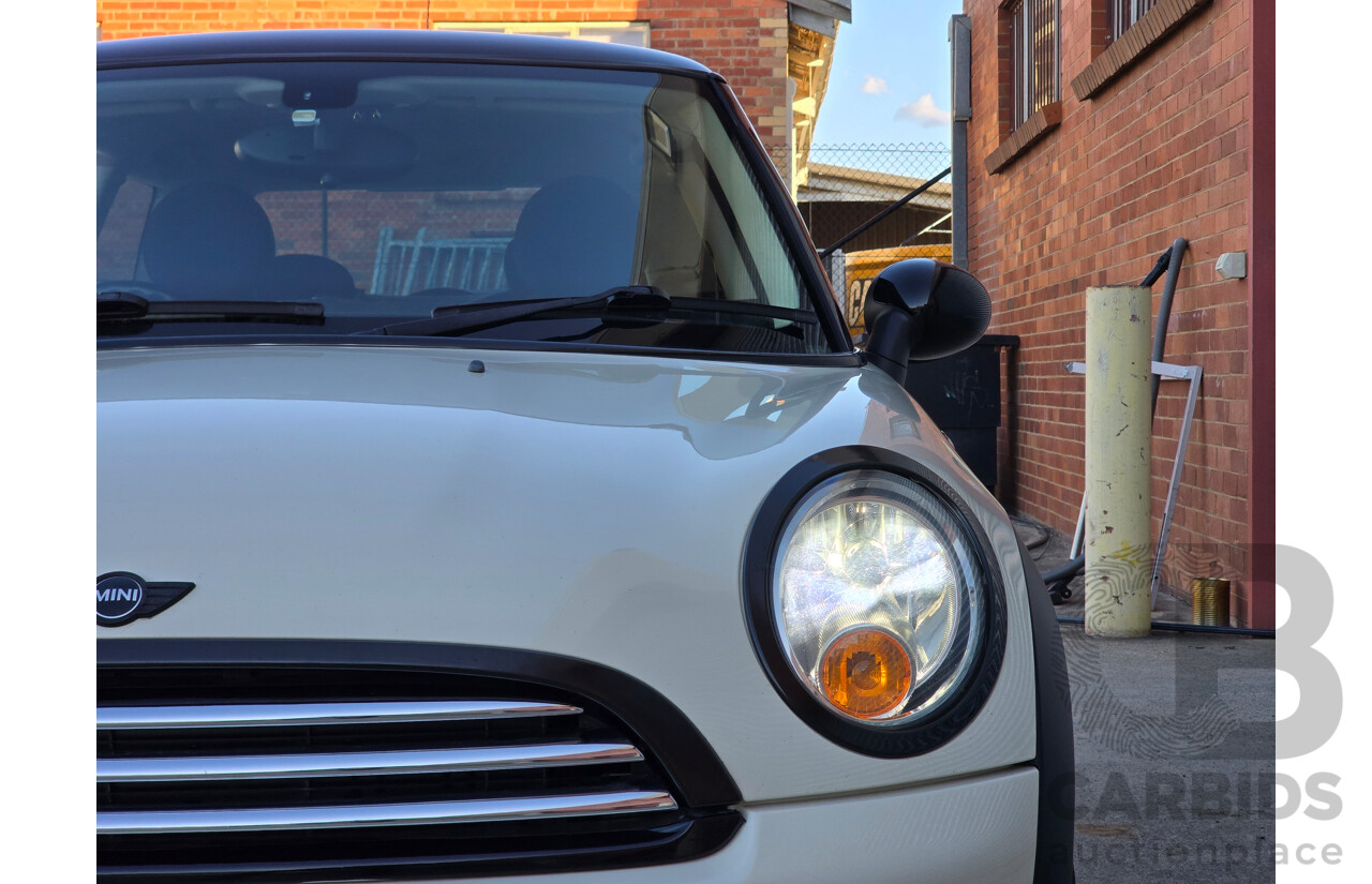 06/2012 Mini Cooper Baker Street R56 MY12 2d Hatchback Pepper White 1.6L