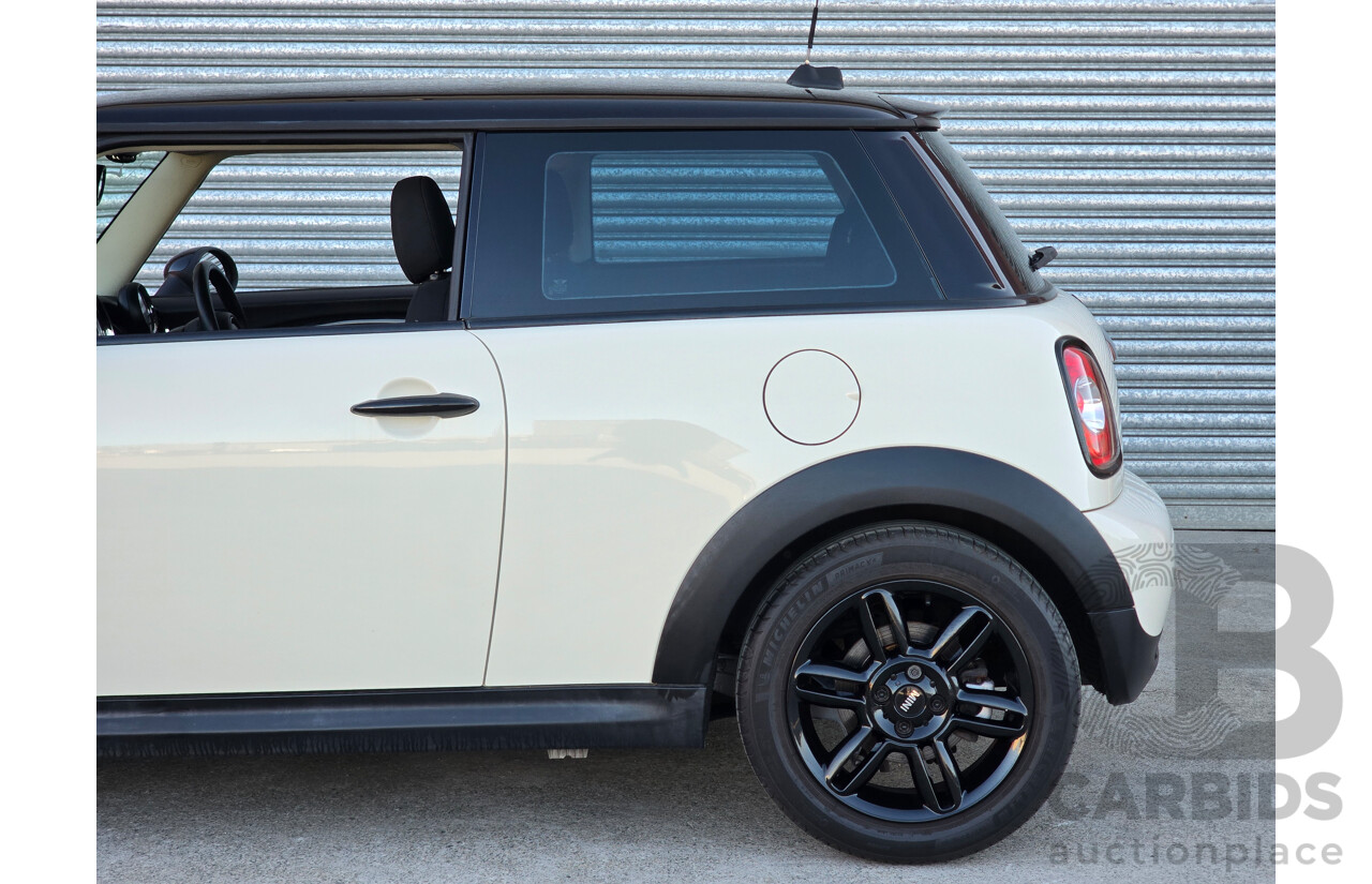 06/2012 Mini Cooper Baker Street R56 MY12 2d Hatchback Pepper White 1.6L