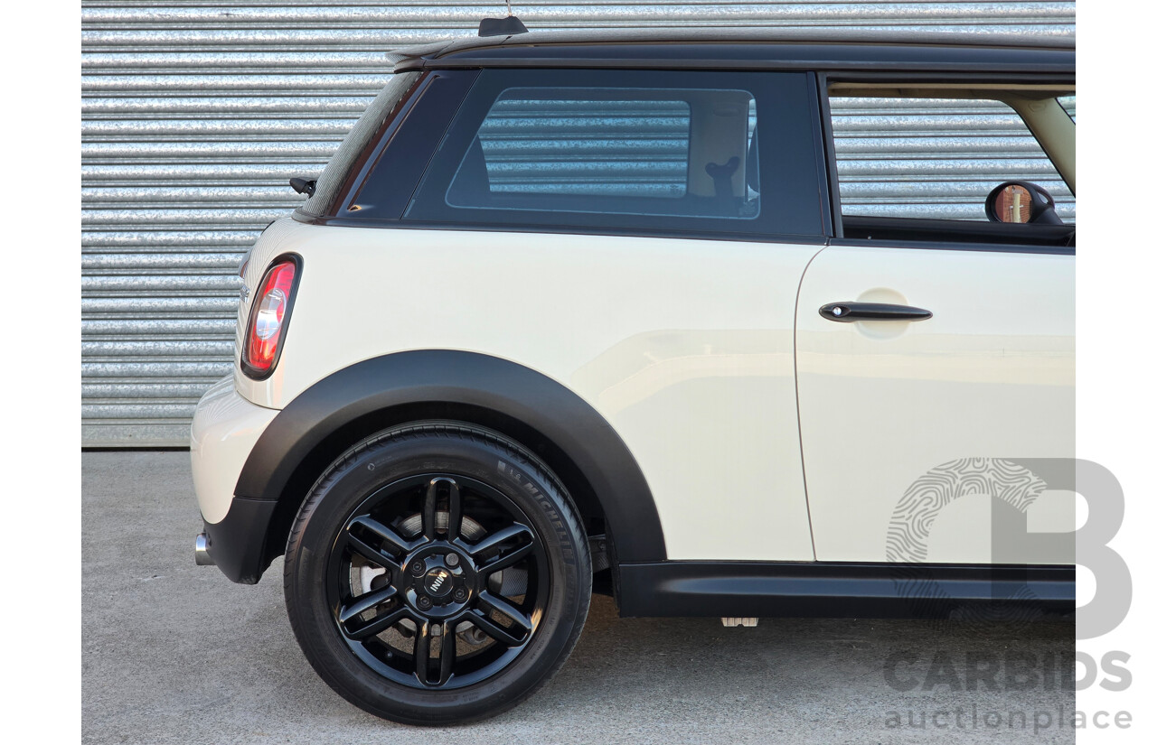 06/2012 Mini Cooper Baker Street R56 MY12 2d Hatchback Pepper White 1.6L