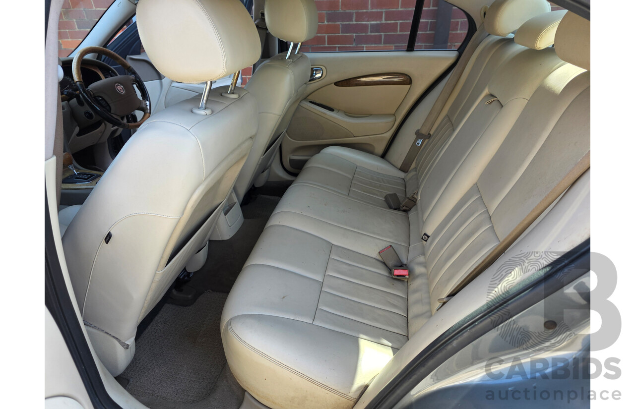 10/2003 Jaguar S Type V6 RWD  4D Sedan Grey 2.5L