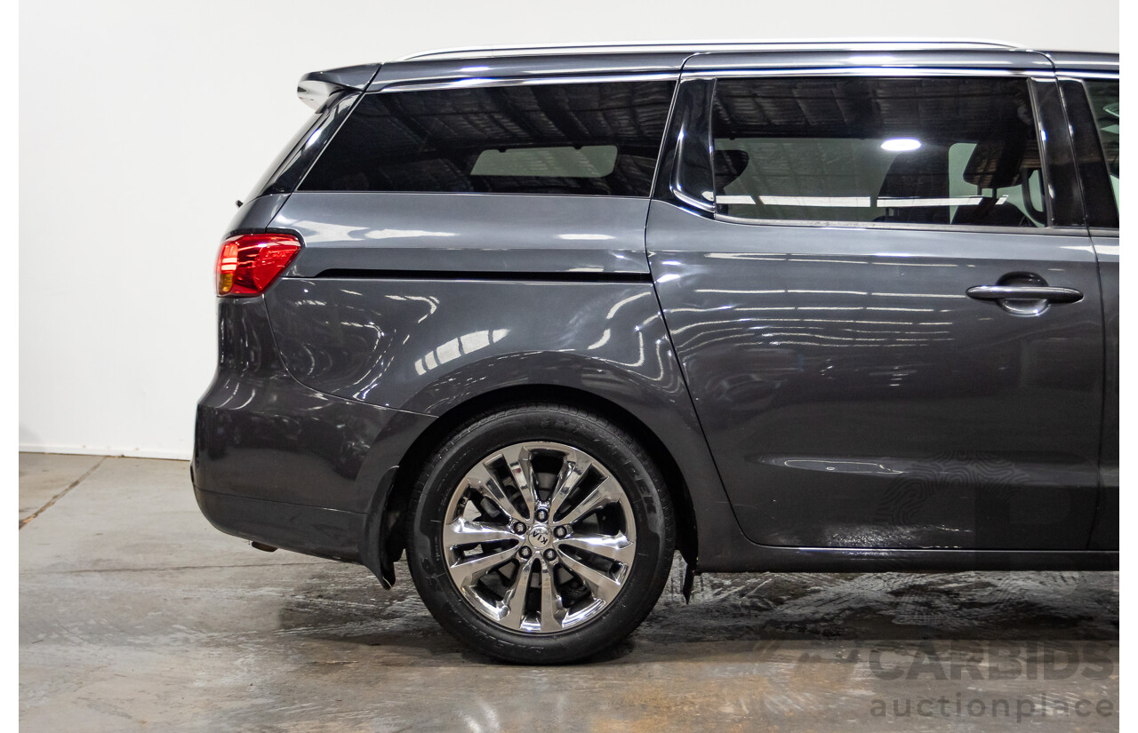 05/2015 Kia Carnival Platinum YP 4d Wagon Platinum Graphite Metallic Turbo Diesel 2.2L