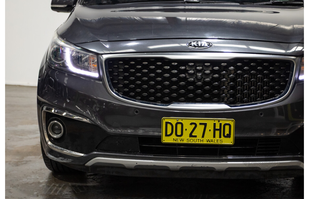 05/2015 Kia Carnival Platinum YP 4d Wagon Platinum Graphite Metallic Turbo Diesel 2.2L