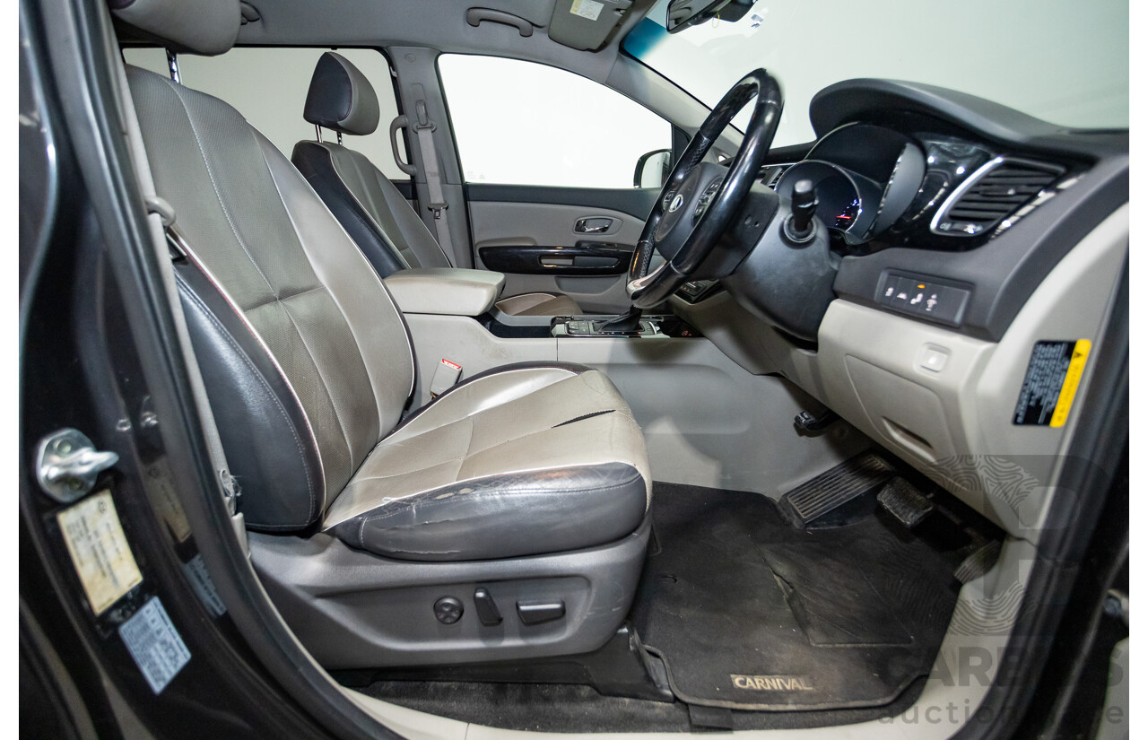 05/2015 Kia Carnival Platinum YP 4d Wagon Platinum Graphite Metallic Turbo Diesel 2.2L