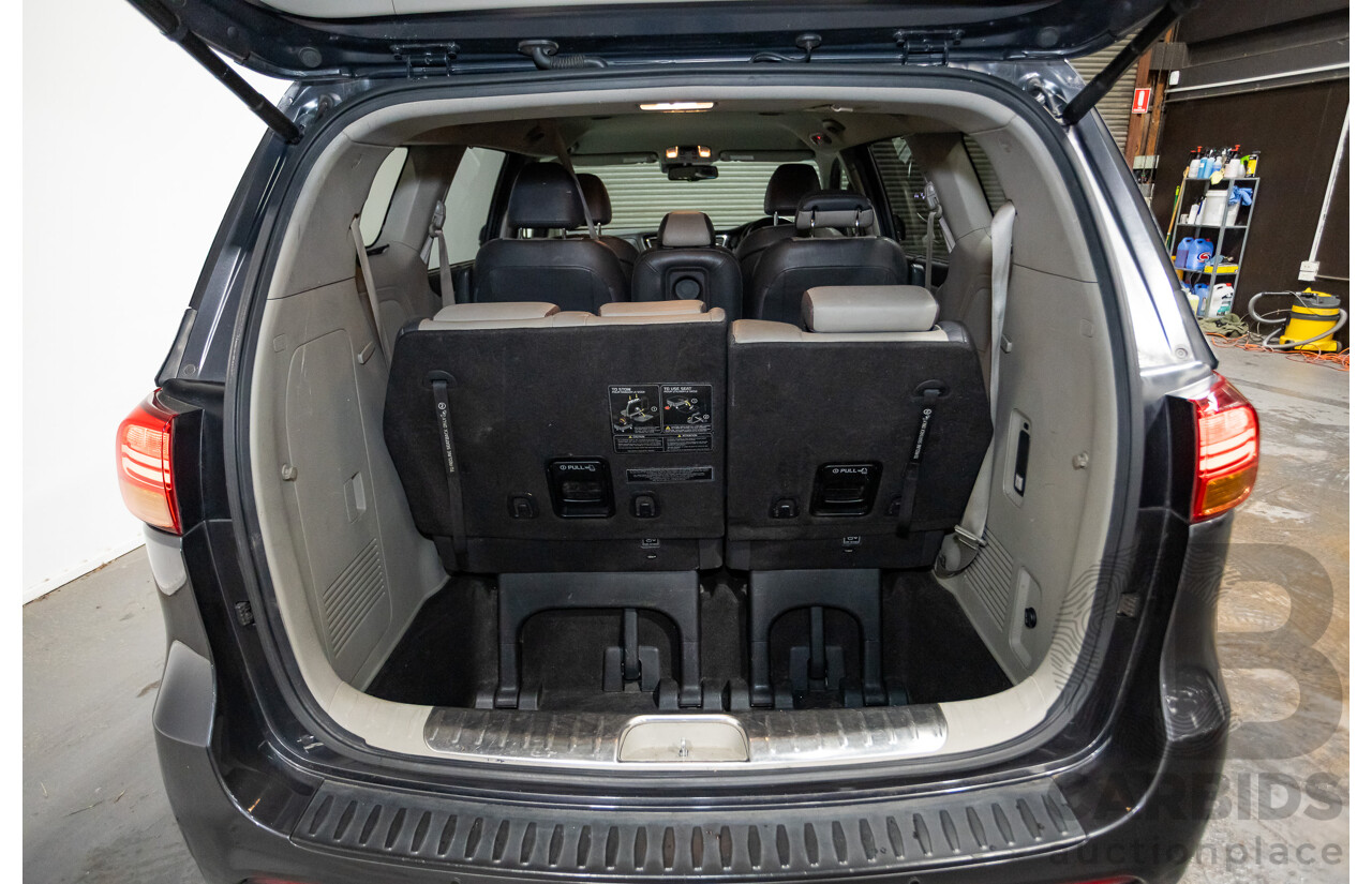 05/2015 Kia Carnival Platinum YP 4d Wagon Platinum Graphite Metallic Turbo Diesel 2.2L