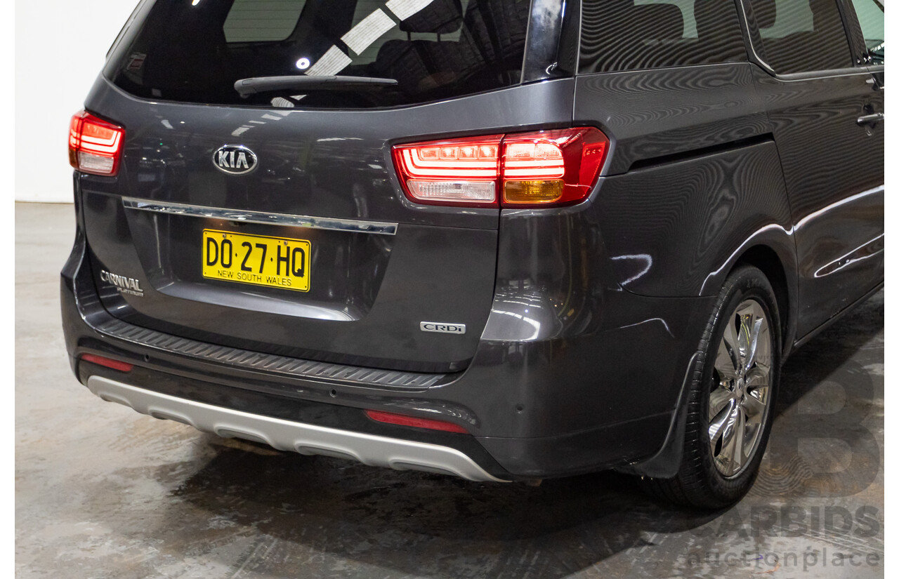 05/2015 Kia Carnival Platinum YP 4d Wagon Platinum Graphite Metallic Turbo Diesel 2.2L
