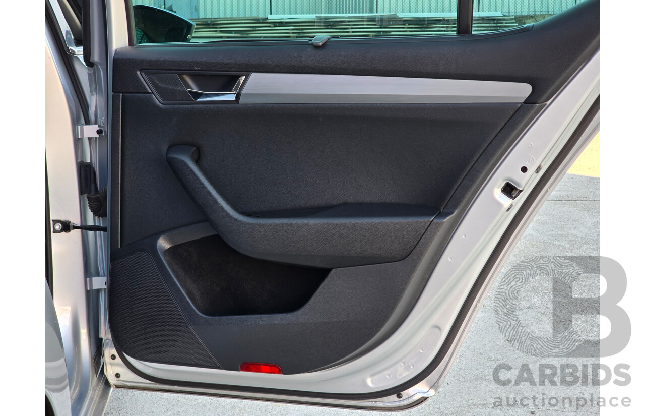 07/2017 Skoda Superb 162TSI NP MY17 4d Sedan Brilliant Silver Metallic Turbo 2.0L