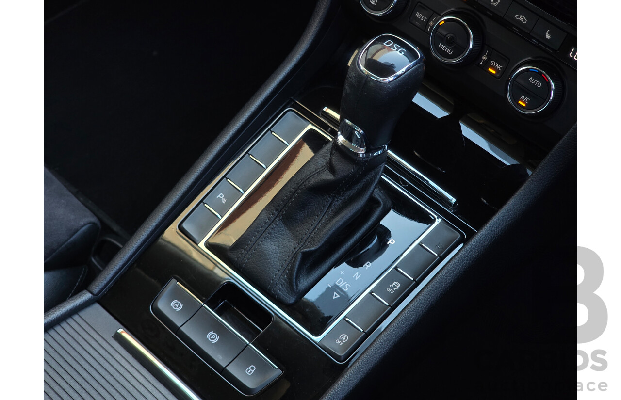 07/2017 Skoda Superb 162TSI NP MY17 4d Sedan Brilliant Silver Metallic Turbo 2.0L