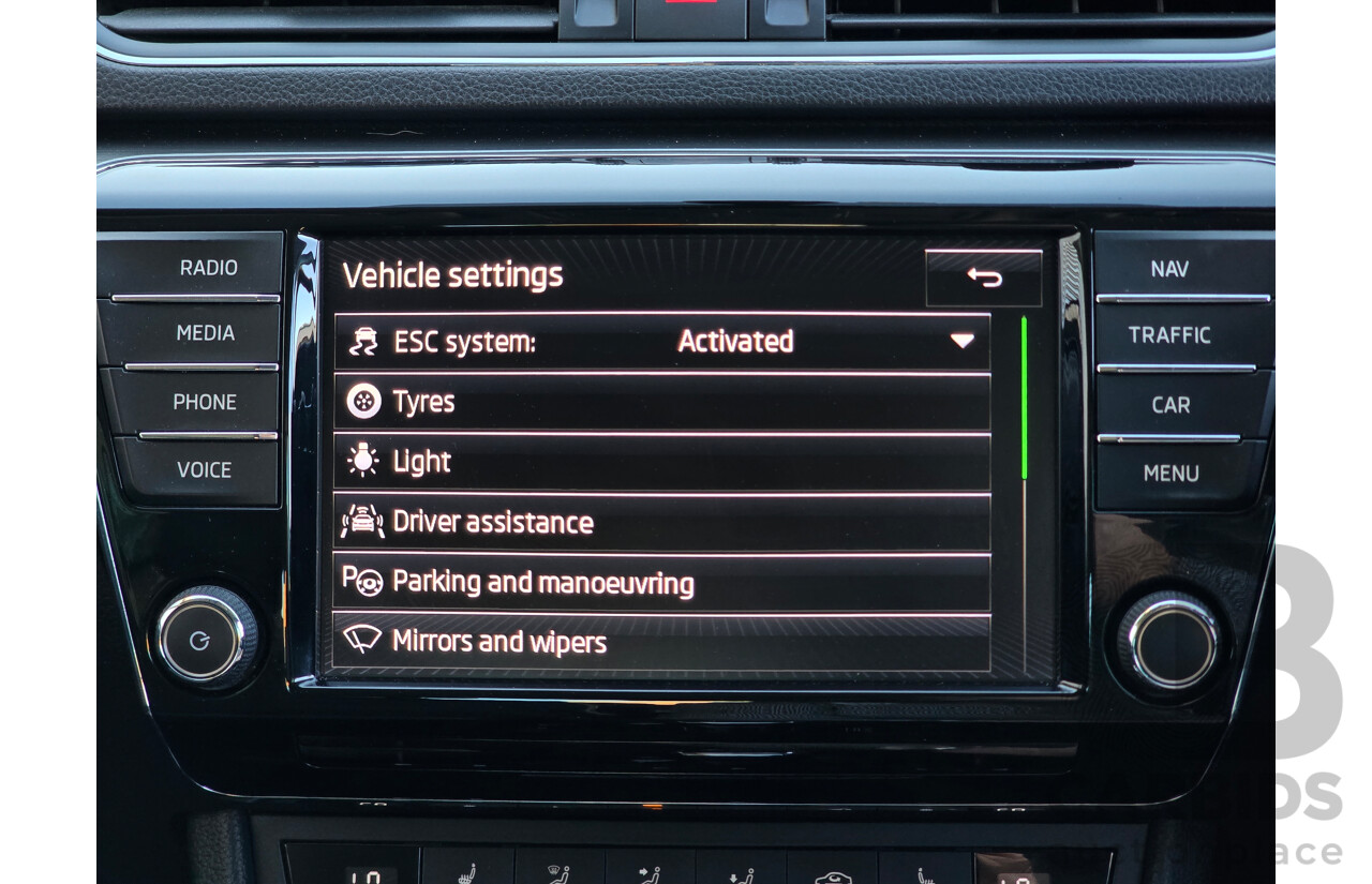 07/2017 Skoda Superb 162TSI NP MY17 4d Sedan Brilliant Silver Metallic Turbo 2.0L