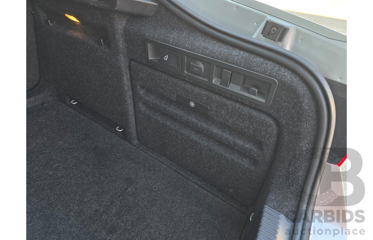 07/2017 Skoda Superb 162TSI NP MY17 4d Sedan Brilliant Silver Metallic Turbo 2.0L