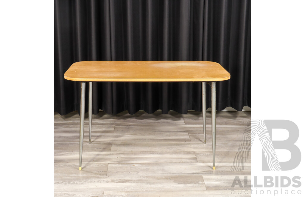 Retro Dining Table with Laminate Top