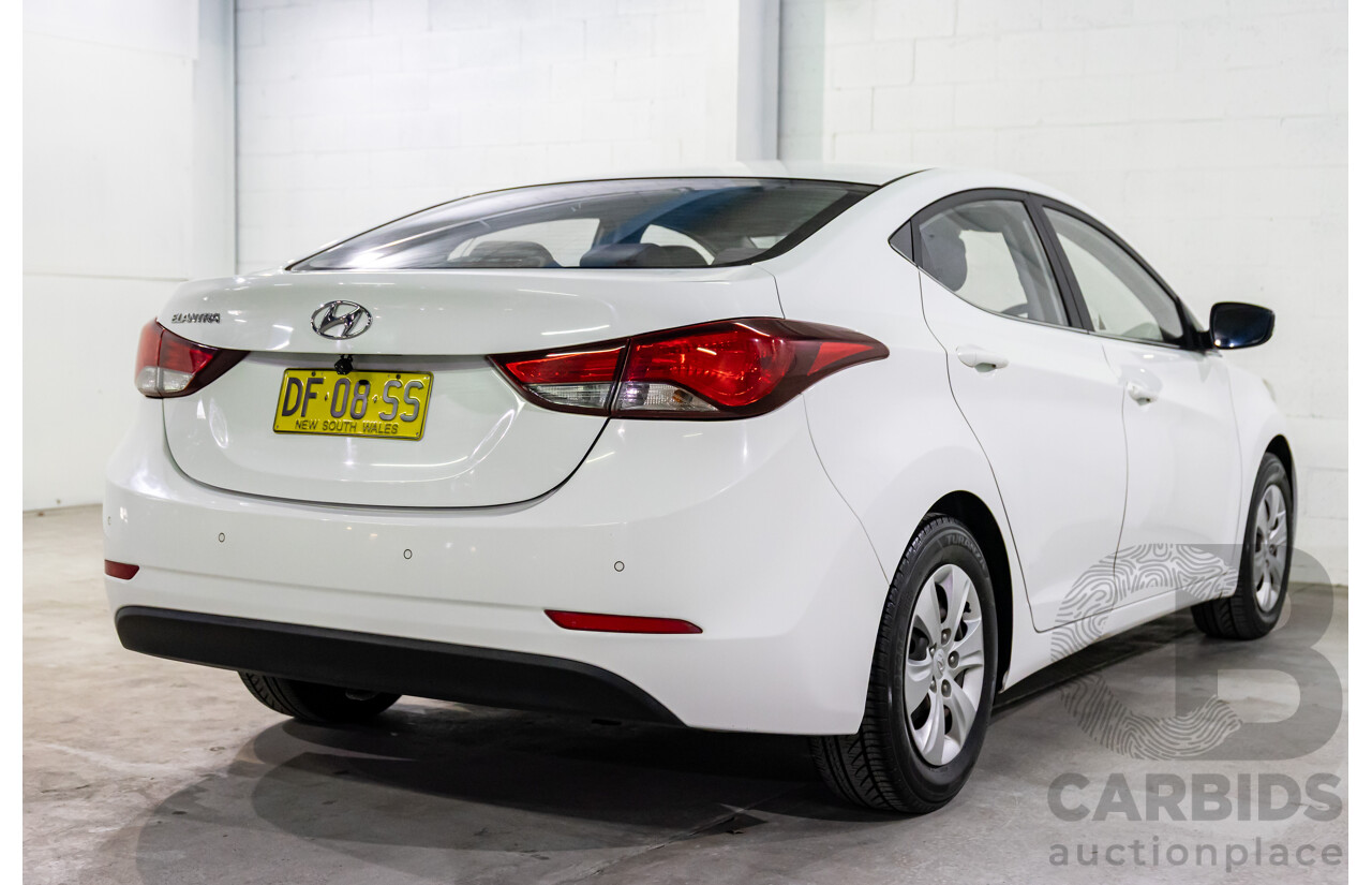 10/2015 Hyundai Elantra Active MD Series 2 (MD3) 4d Sedan Polar White 1.8L