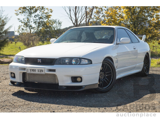04/1997 Nissan Skyline R33 GT-R Series 3 BNR33 (AWD) 2d Coupe QM1 Polar White Turbo 2.6L - Modified 850hp+ - 05/2009 Import