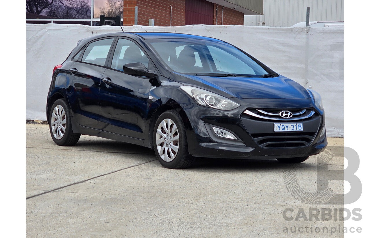3/2014 Hyundai i30 Active GD MY14 5d Hatchback Black 1.8L