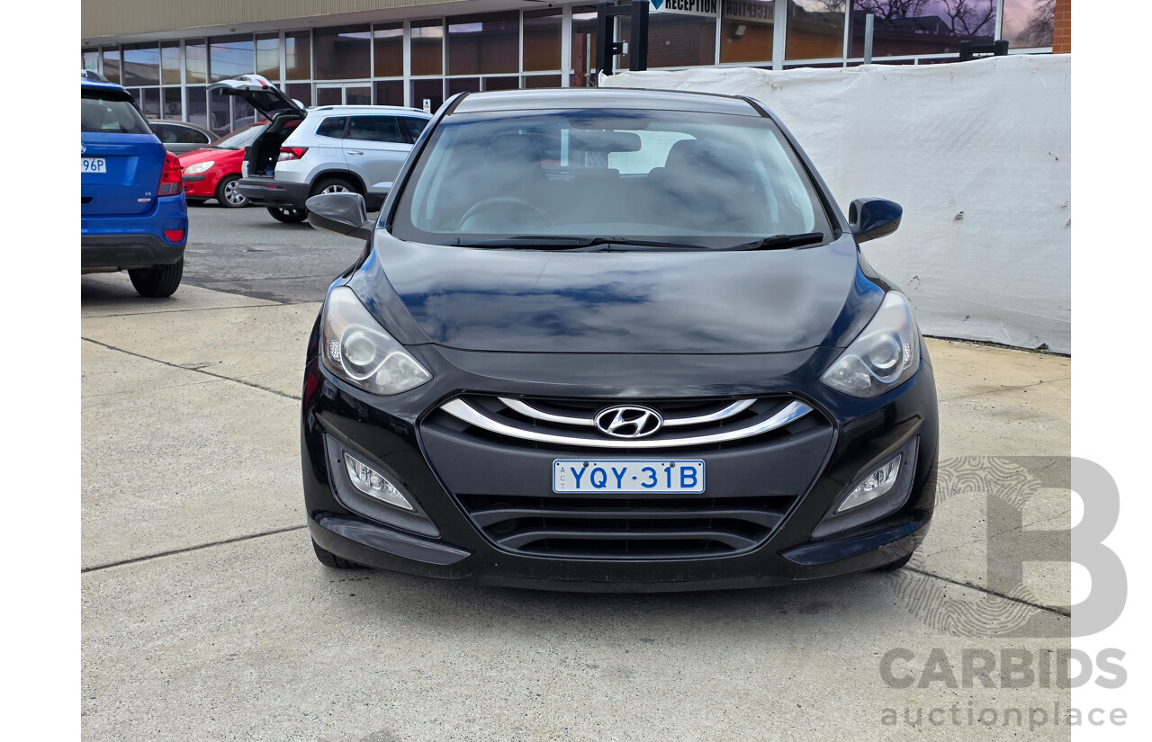 3/2014 Hyundai i30 Active GD MY14 5d Hatchback Black 1.8L