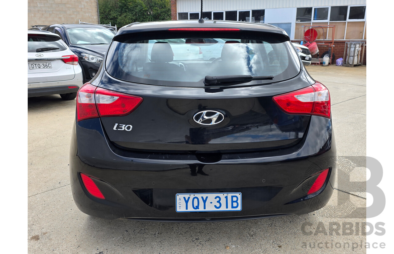3/2014 Hyundai i30 Active GD MY14 5d Hatchback Black 1.8L