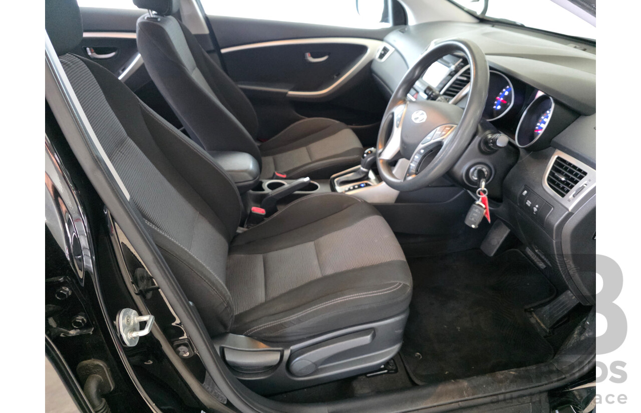 3/2014 Hyundai i30 Active GD MY14 5d Hatchback Black 1.8L