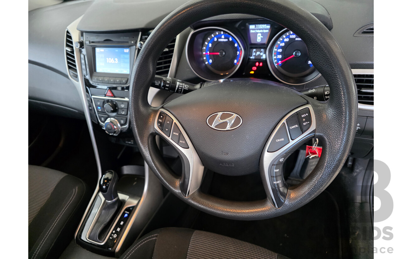 3/2014 Hyundai i30 Active GD MY14 5d Hatchback Black 1.8L