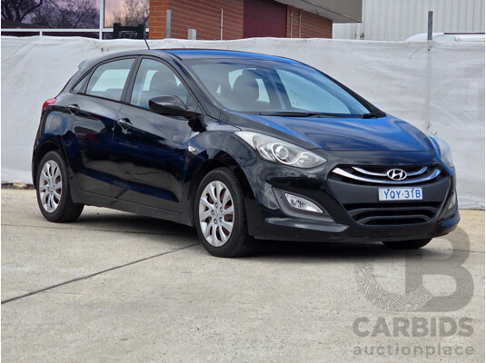 3/2014 Hyundai i30 Active GD MY14 5d Hatchback Black 1.8L