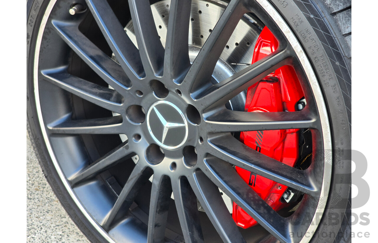 07/2015 Mercedes Benz A45 AMG (AWD) 176 MY15 5d Hatchback Mountain Grey Metallic Turbo 2.0L
