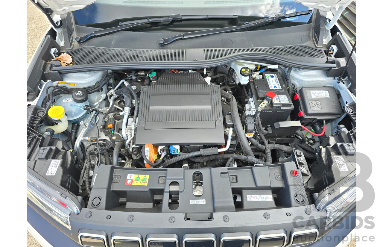 09/2024 Jeep Avenger Limited JJ MY24 4d Wagon Snow White with Volcano Black Roof Dedicated Electric EV 115kw