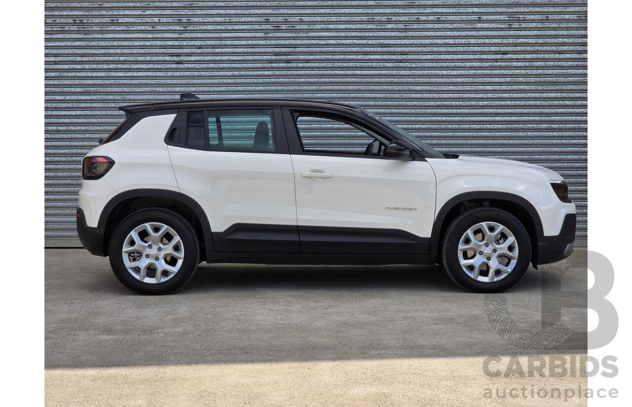 09/2024 Jeep Avenger Limited JJ MY24 4d Wagon Snow White with Volcano Black Roof Dedicated Electric EV 115kw