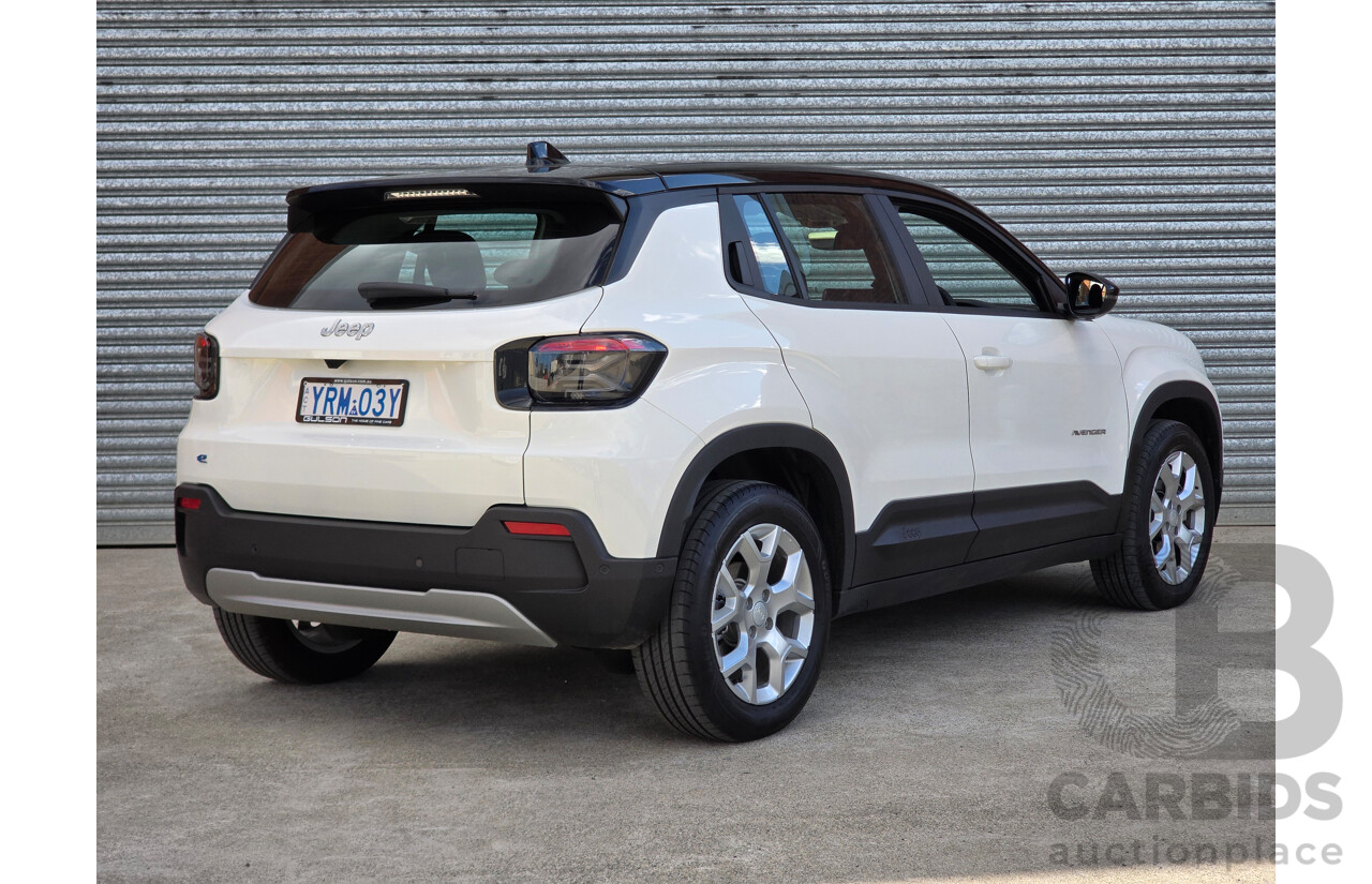 09/2024 Jeep Avenger Limited JJ MY24 4d Wagon Snow White with Volcano Black Roof Dedicated Electric EV 115kw
