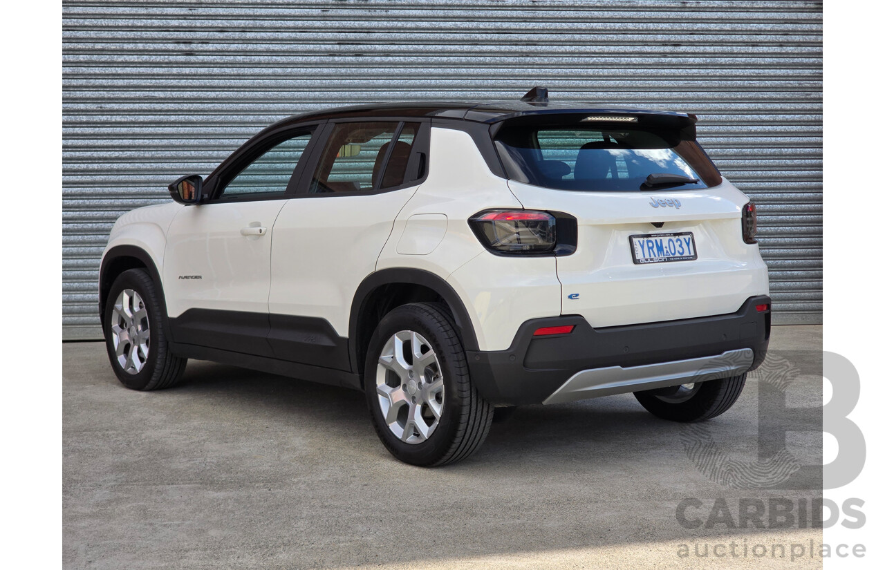 09/2024 Jeep Avenger Limited JJ MY24 4d Wagon Snow White with Volcano Black Roof Dedicated Electric EV 115kw