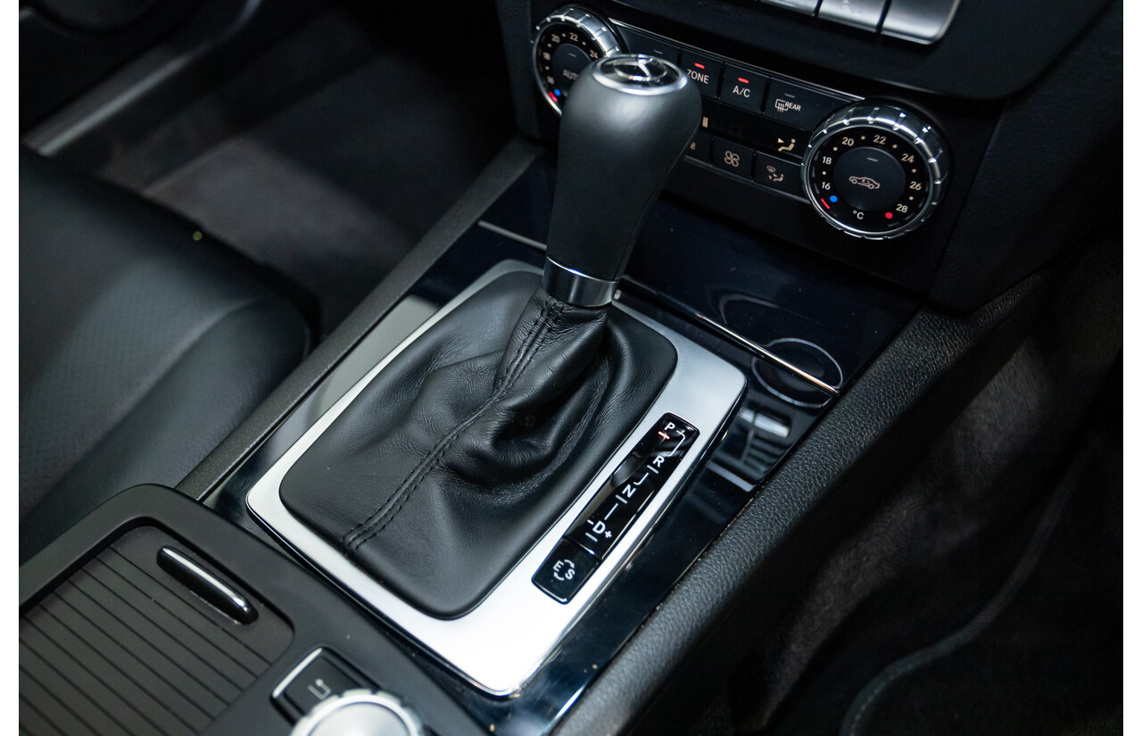 3/2012 Mercedes-Benz C200 BE W204 MY12 4d Sedan Magnetite Black Turbo 1.8L