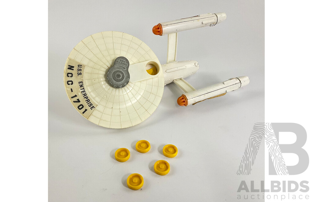 Vintage Dinky Toys Diecast Startrek U.S.S Enterprise with Shooting Discs