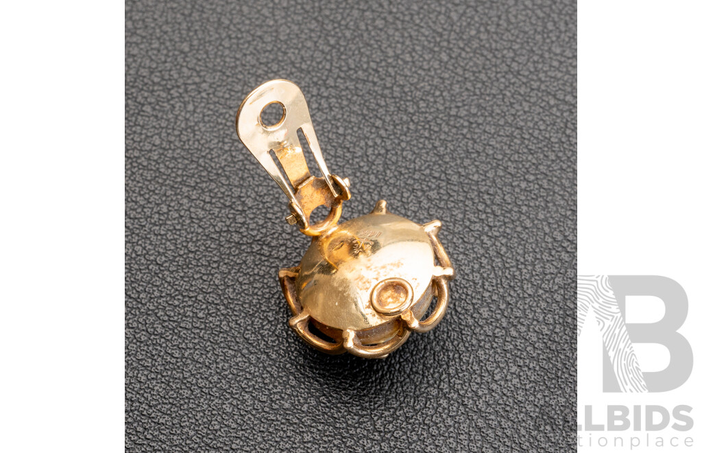 14ct Single Mabe Pearl Lever Back Clip on Earring, 19mm, 5.19 Grams