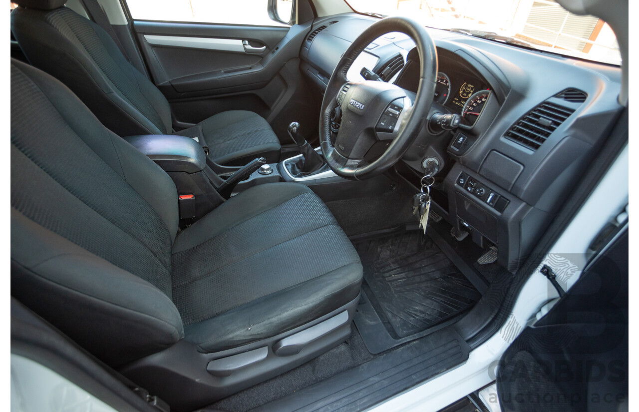 03/2017 Isuzu D-Max LS-U  (4x4)  TF MY17 Crew Cab Utility White Turbo Diesel 3.0L