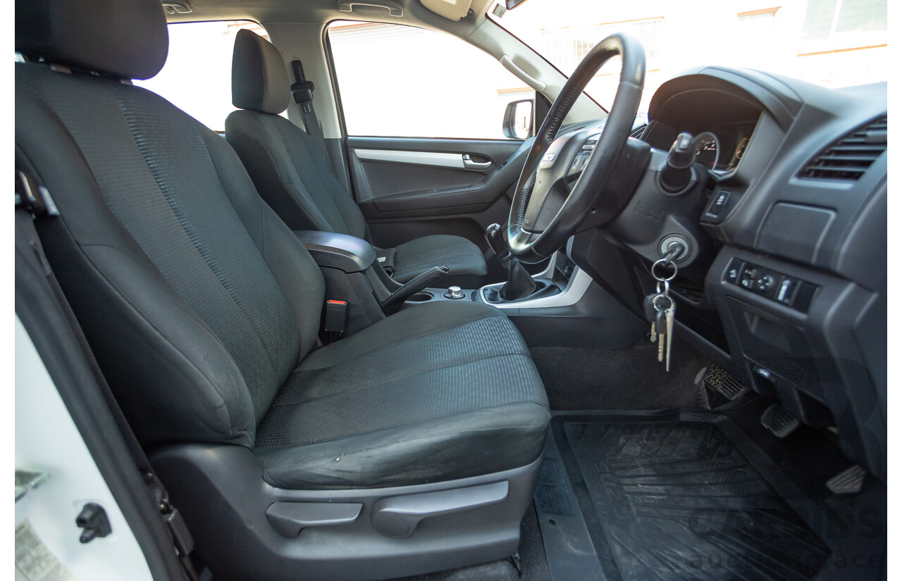 03/2017 Isuzu D-Max LS-U  (4x4)  TF MY17 Crew Cab Utility White Turbo Diesel 3.0L