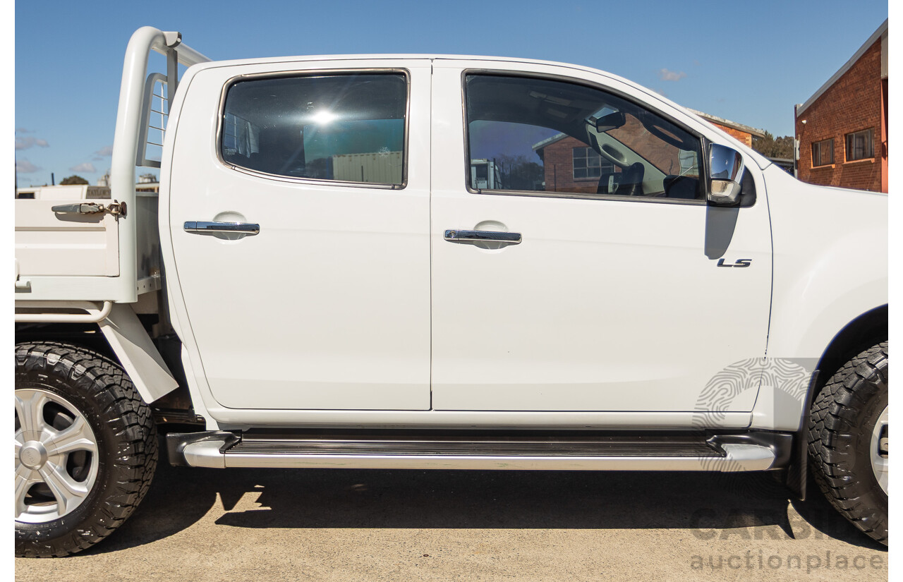 03/2017 Isuzu D-Max LS-U  (4x4)  TF MY17 Crew Cab Utility White Turbo Diesel 3.0L