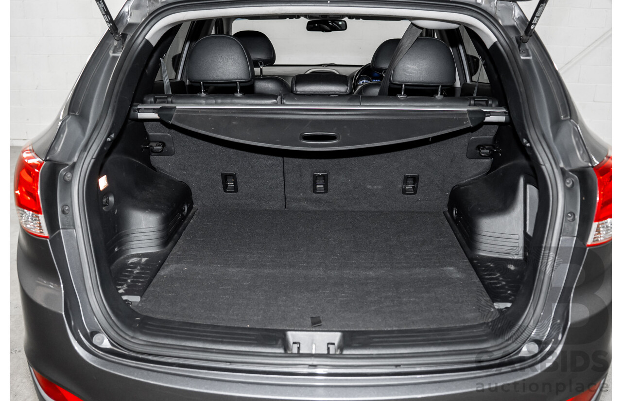 9/2014 Hyundai ix35 Highlander (AWD) LM Series II 4d Wagon Grey Titanium Metallic Turbo Diesel 2.0L