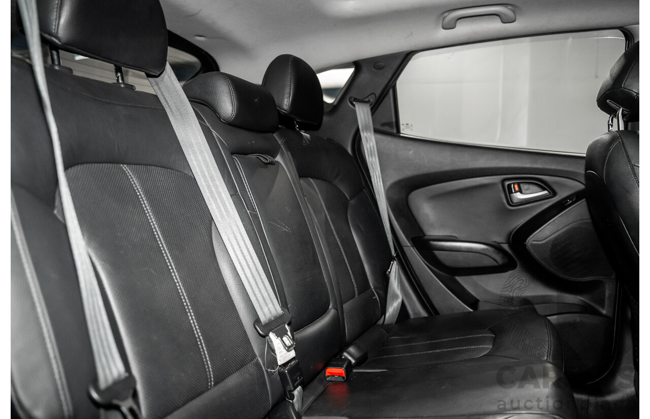 9/2014 Hyundai ix35 Highlander (AWD) LM Series II 4d Wagon Grey Titanium Metallic Turbo Diesel 2.0L