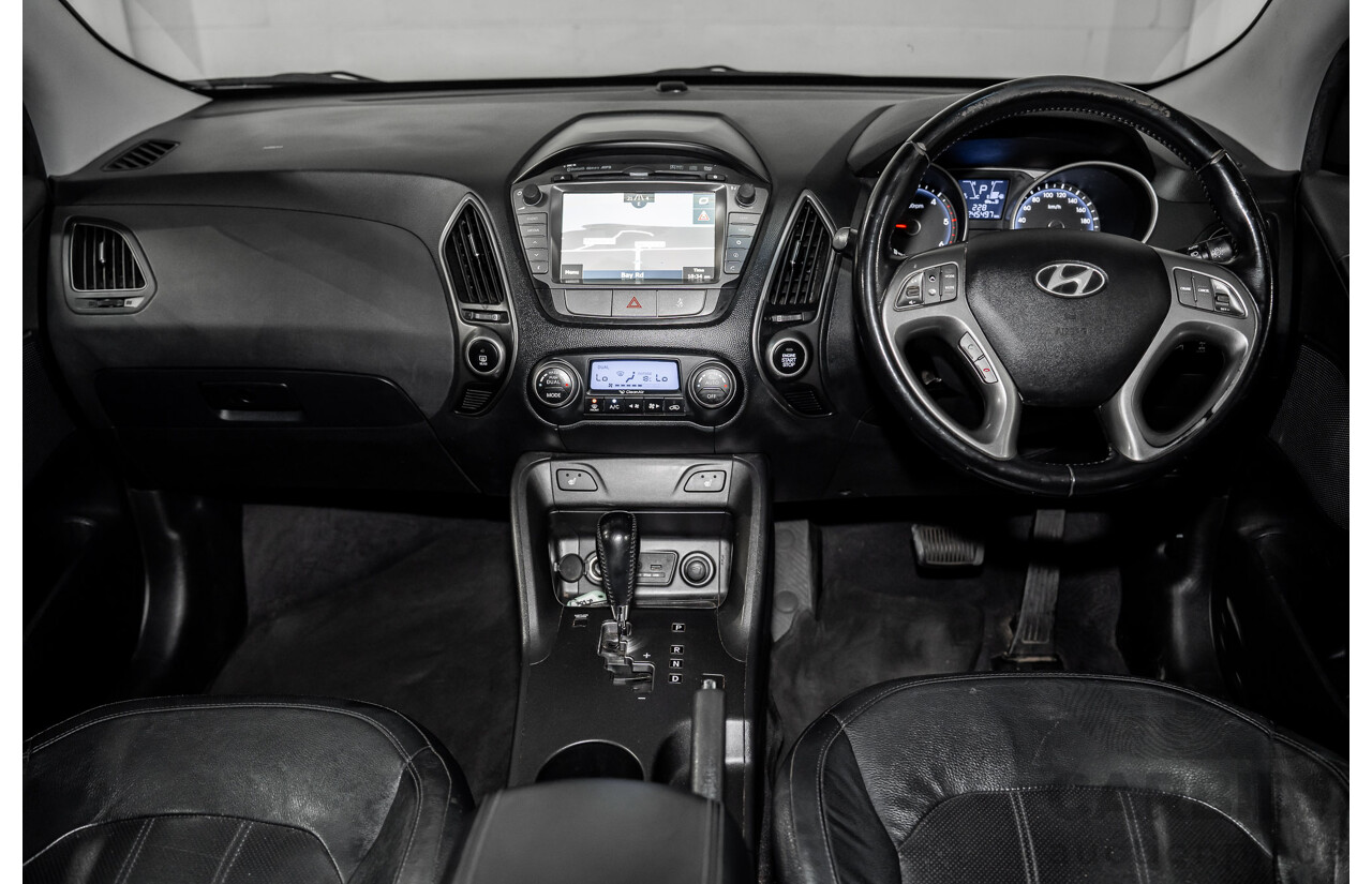9/2014 Hyundai ix35 Highlander (AWD) LM Series II 4d Wagon Grey Titanium Metallic Turbo Diesel 2.0L