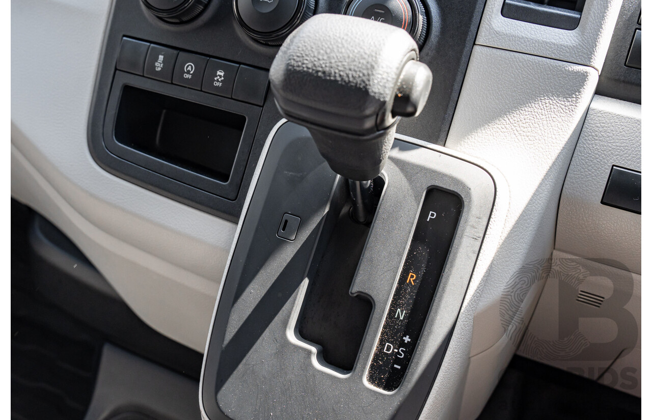 10/2023 Toyota Hiace LWB Panel Option (RWD) GDH300R 5D Van French Vanilla White Turbo Diesel 2.8L