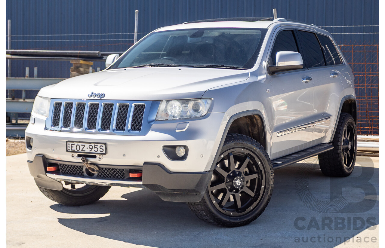 02/2012 Jeep Grand Cherokee Overland (4x4) WK 4D Wagon Bright Silver Metallic 5.7L